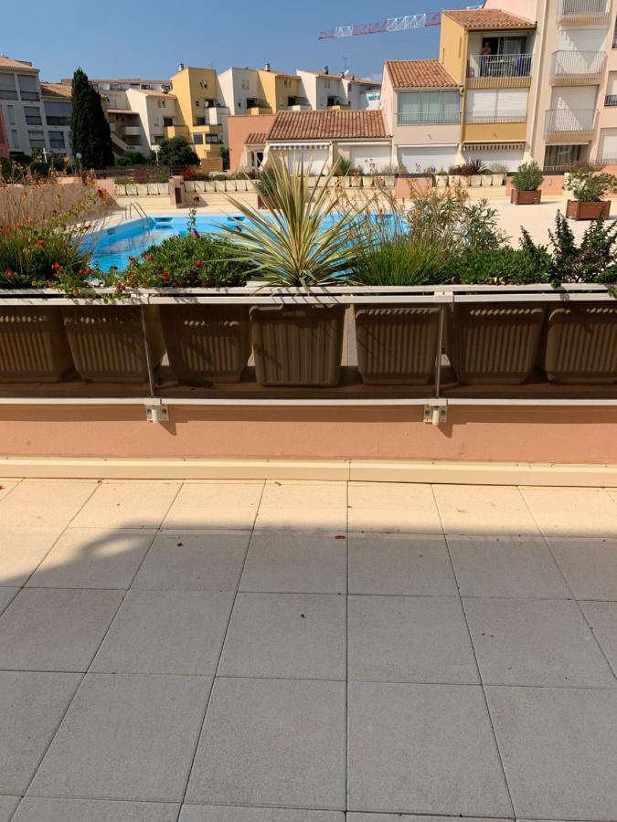 Appartement Grand T3 piscine, garage centre port à Agde Extérieur photo