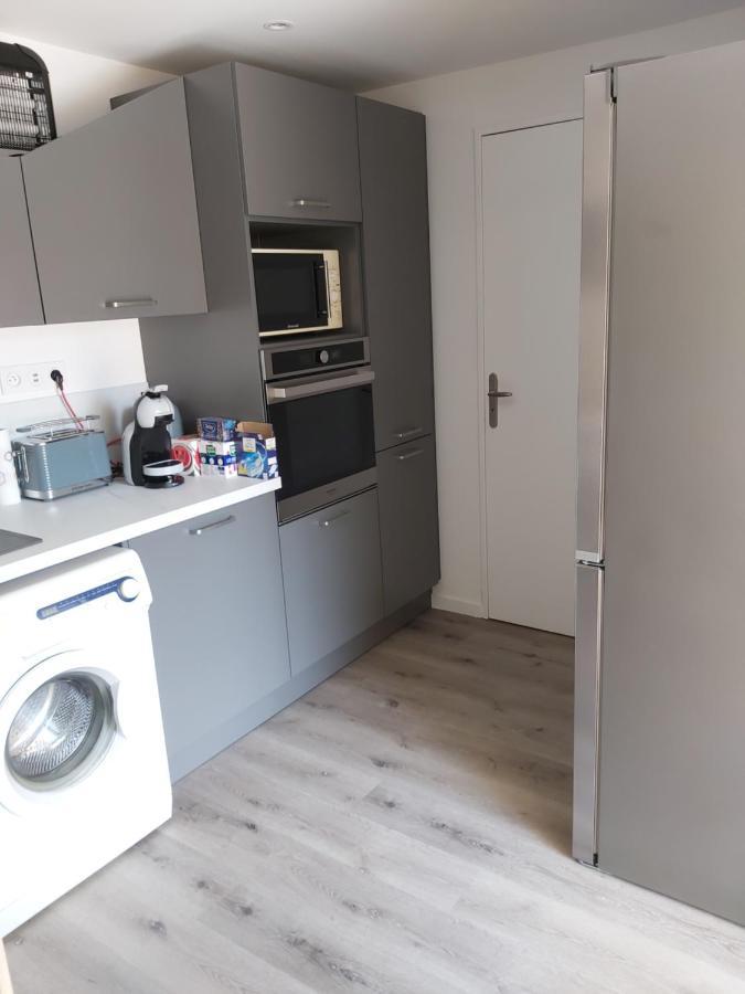 Appartement Grand T3 piscine, garage centre port à Agde Extérieur photo