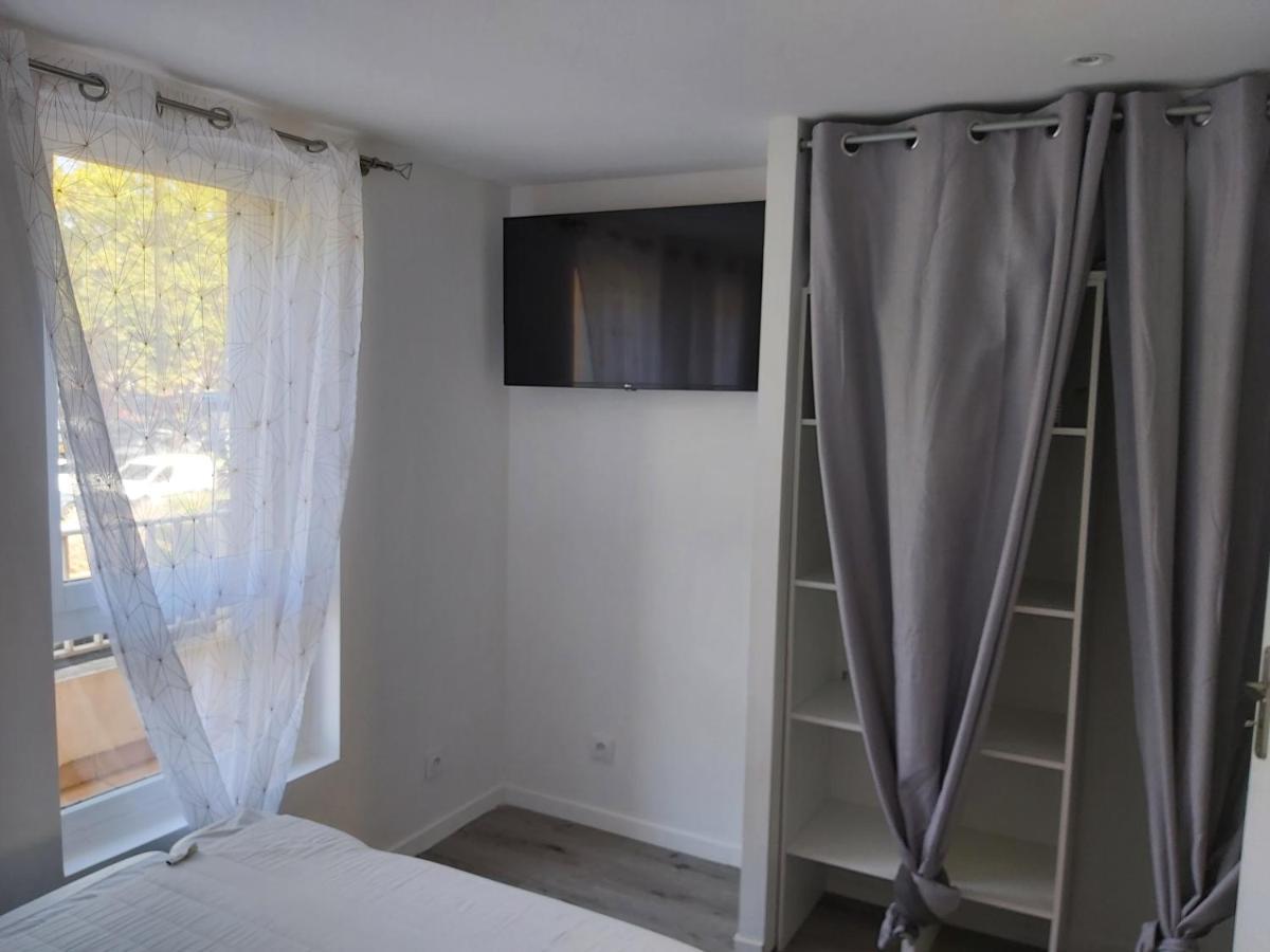Appartement Grand T3 piscine, garage centre port à Agde Extérieur photo